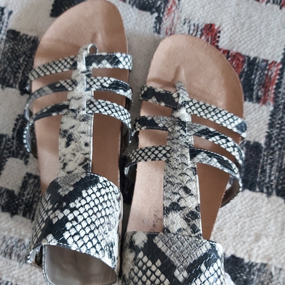 Sam Edelman sandal - Picture 4 of 4